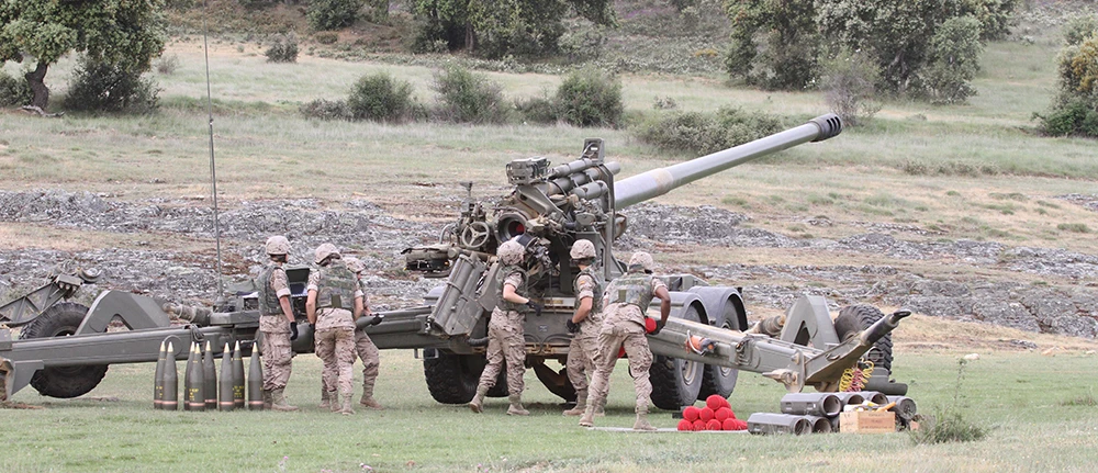 Los obuses SIAC de 155/52mm seran los seleccionados, por su tubo, para los primeros disparos de validacin de Excalibur. Foto: GDELS